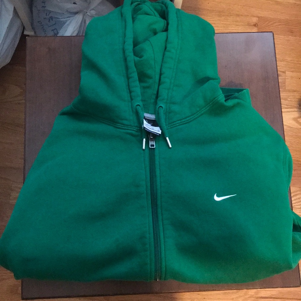 Mini Swoosh Size Xl Good Condtion